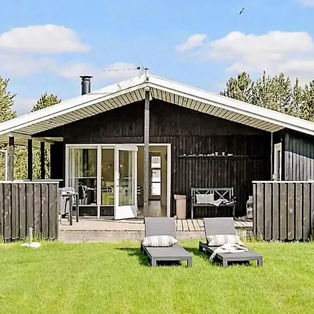 Lush In Hals, 6 Guests *