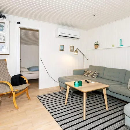 Lush In Hals, 6 Guests * Hals