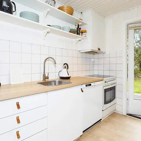 Lush In Hals, 6 Guests Feriehus
